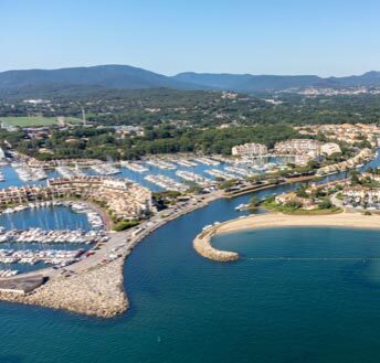 Camping Port Grimaud : Camping 4 toiles au Golfe de Saint Tropez, Var